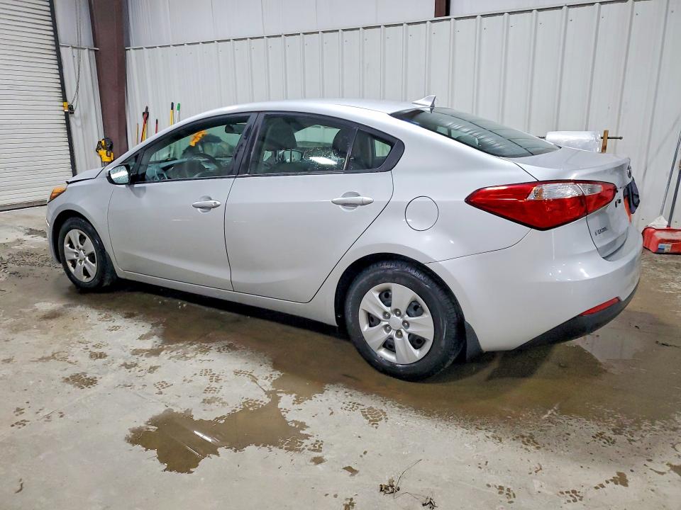 Photo 2 from auction – 2016 KIA FORTE with VIN KNAFK4A63G5524266