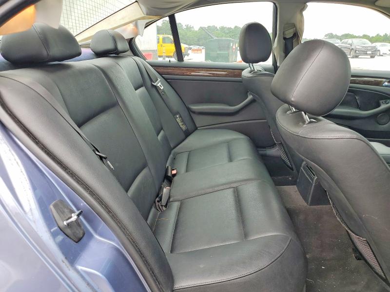 Photo 10 from auction – 2002 BMW 325 with VIN WBAET37462NG78944