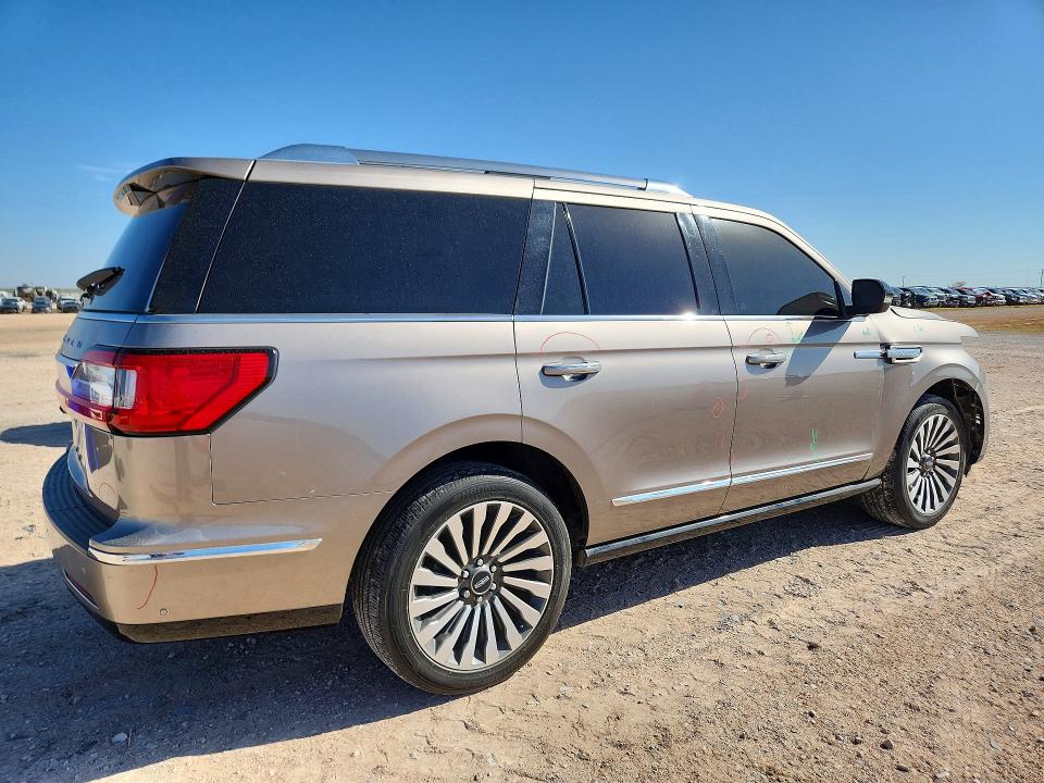 Photo 3 from auction – 2020 LINCOLN NAVIGATOR with VIN 5LMJJ2LTXLEL01104