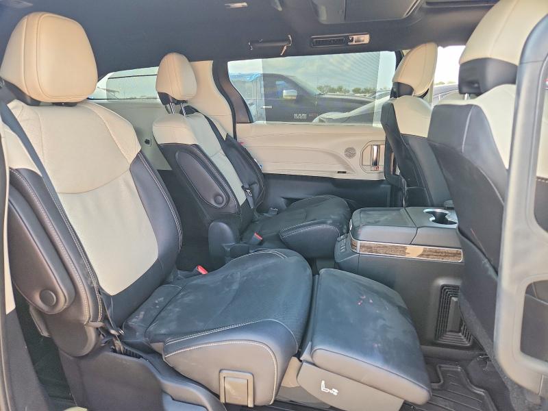Photo 11 from auction – 2025 TOYOTA SIENNA with VIN 5TDESKFC6SS205352