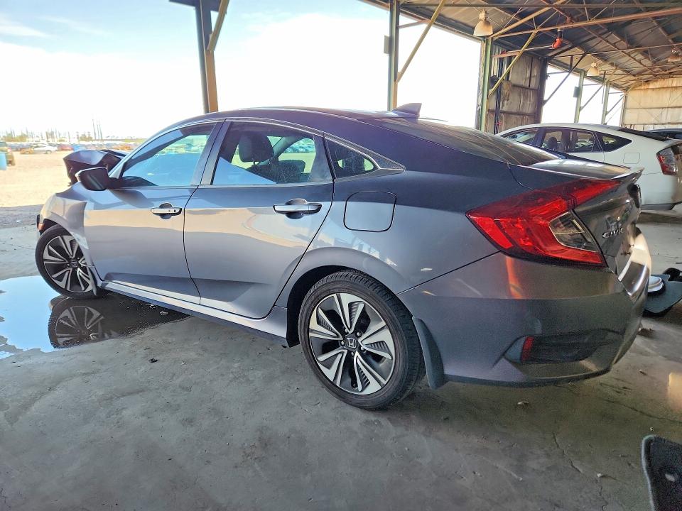 Photo 2 from auction – 2017 HONDA CIVIC with VIN 19XFC1F39HE003541