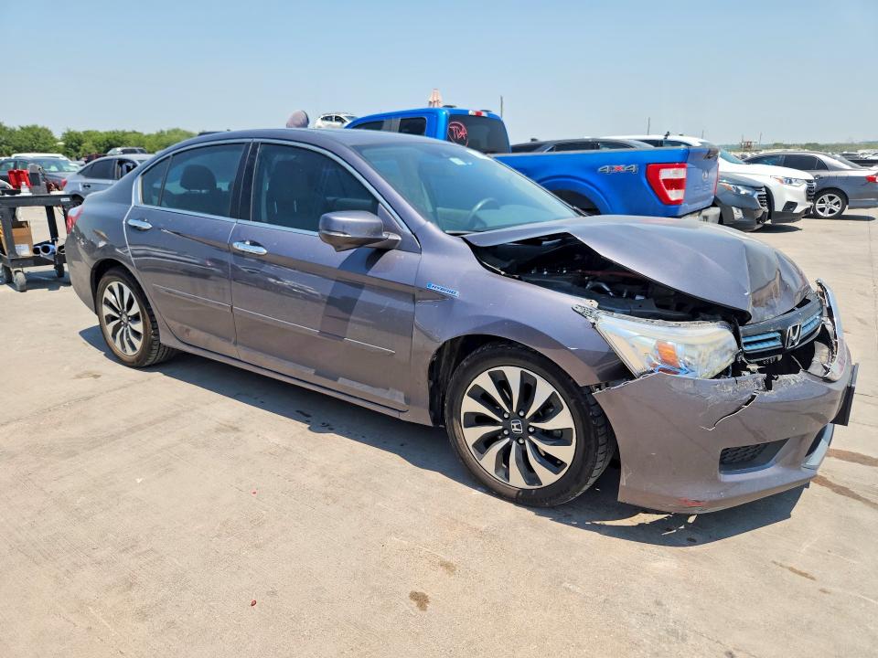 Photo 4 from auction – 2015 HONDA ACCORD with VIN 1HGCR6F79FA003980