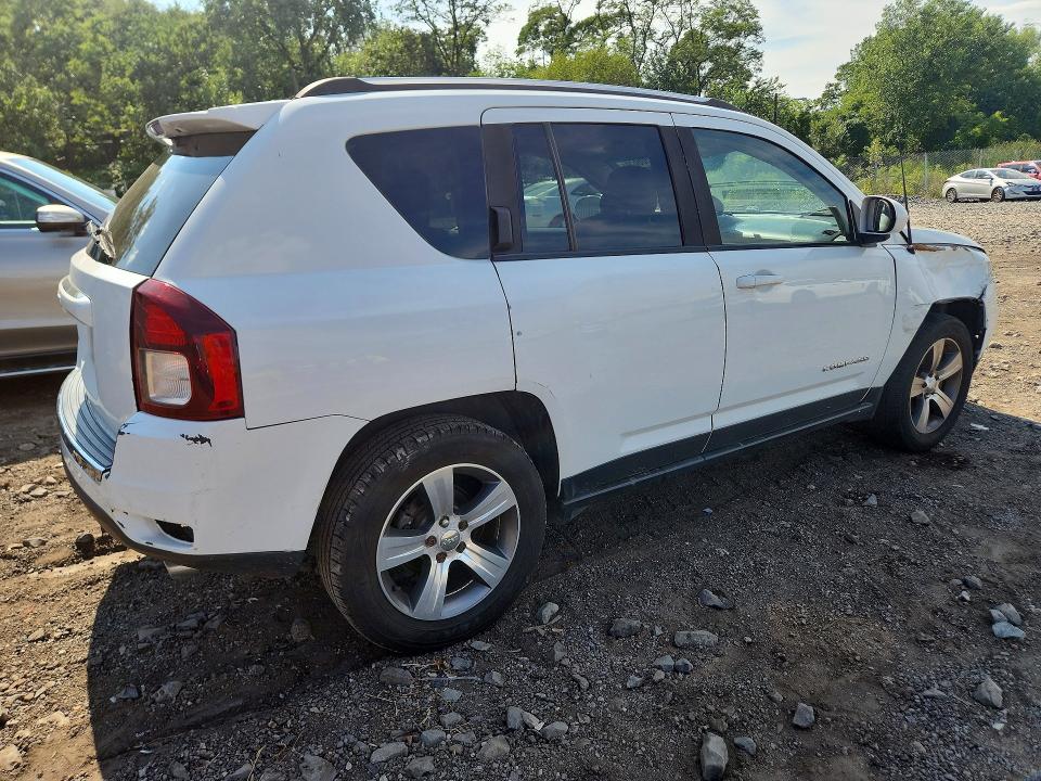 Photo 3 from auction – 2017 JEEP COMPASS with VIN 1C4NJDEB4HD112339