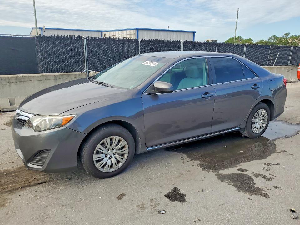 TOYOTA CAMRY 2014 with VIN 4T1BF1FKXEU302039 - Photo from auction