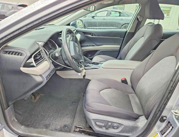 Photo 7 from auction – 2019 TOYOTA CAMRY with VIN 4T1B11HK8KU833599