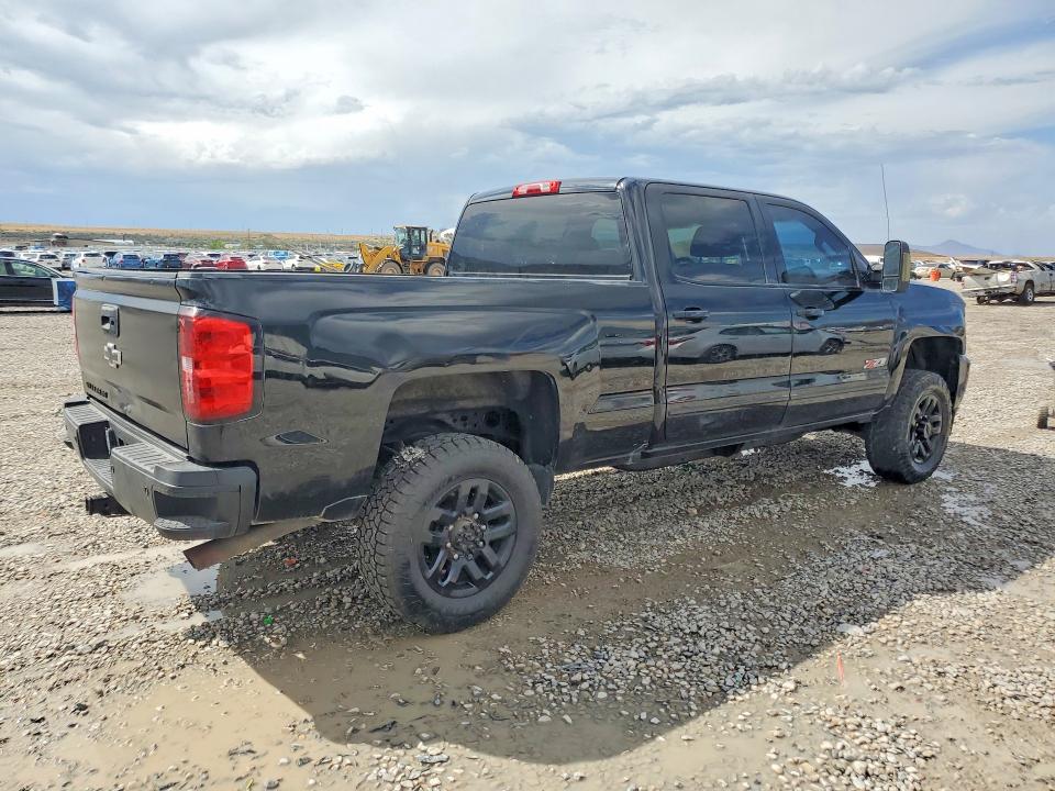 Zdjęcie 3 z aukcji – 2016 CHEVROLET SILVERADO z VIN 1GC1KVEG6GF246432