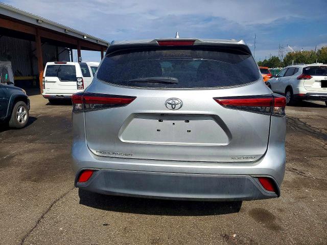 Photo 6 from auction – 2022 TOYOTA HIGHLANDER with VIN 5TDGZRBH8NS569193