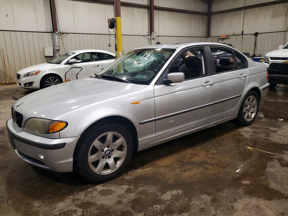 BMW 325 2004 with VIN WBAEU33434PR07605 - Photo from auction