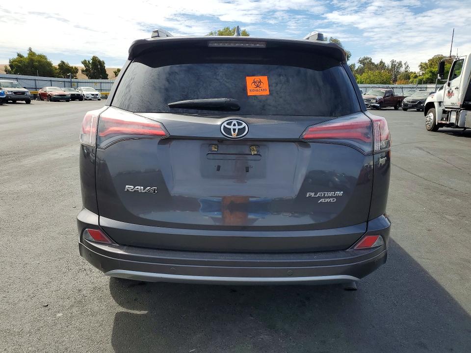 Photo 6 from auction – 2017 TOYOTA RAV4 with VIN 2T3DFREV5HW642391