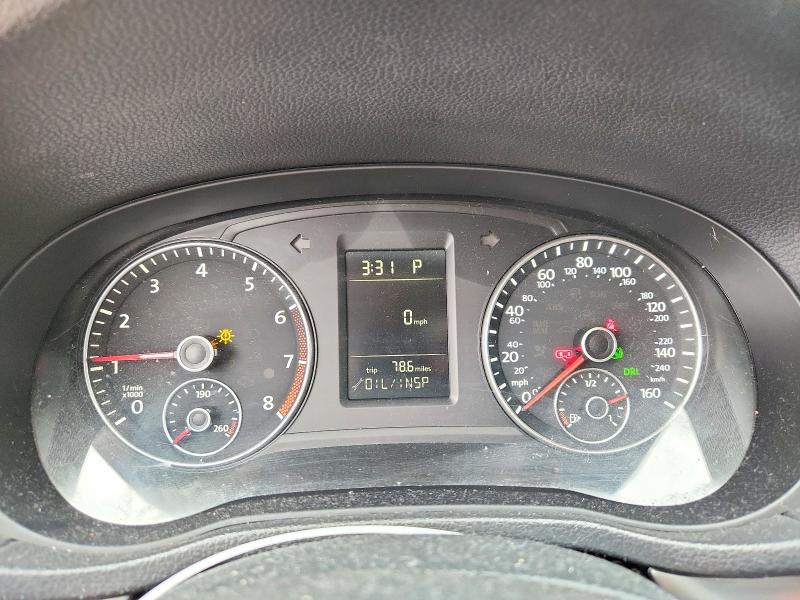 Photo 9 from auction – 2014 VOLKSWAGEN PASSAT with VIN 1VWAS7A34EC060950
