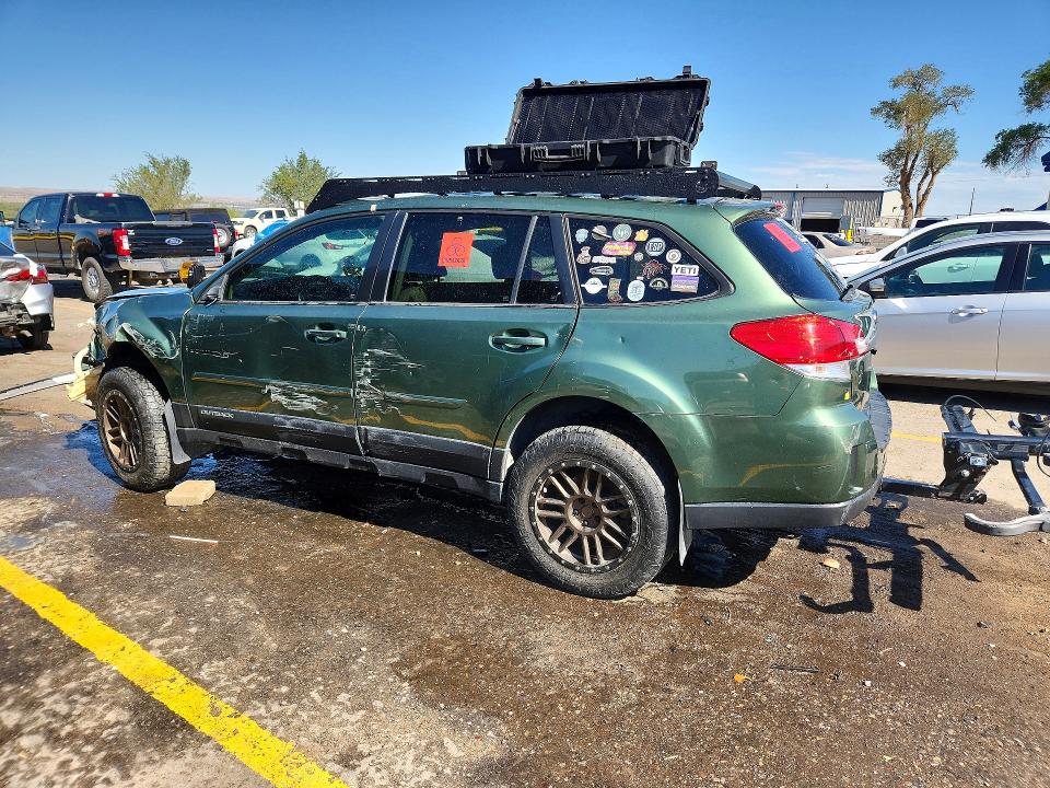 Photo 2 from auction – 2013 SUBARU OUTBACK with VIN 4S4BRDKC1D2257865