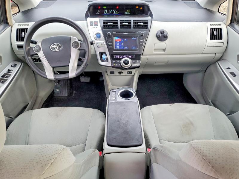 Photo 8 from auction – 2012 TOYOTA PRIUS V with VIN JTDZN3EU4C3171617