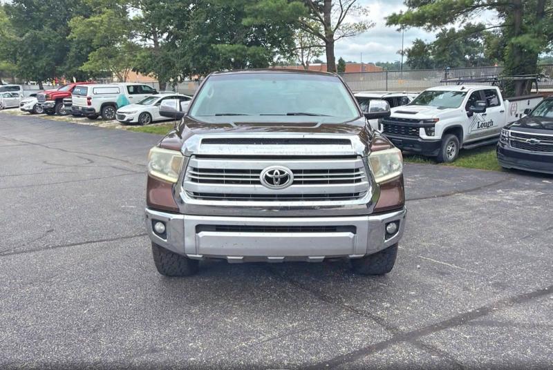 Photo 13 from auction – 2014 TOYOTA TUNDRA with VIN 5TFAW5F13EX380112