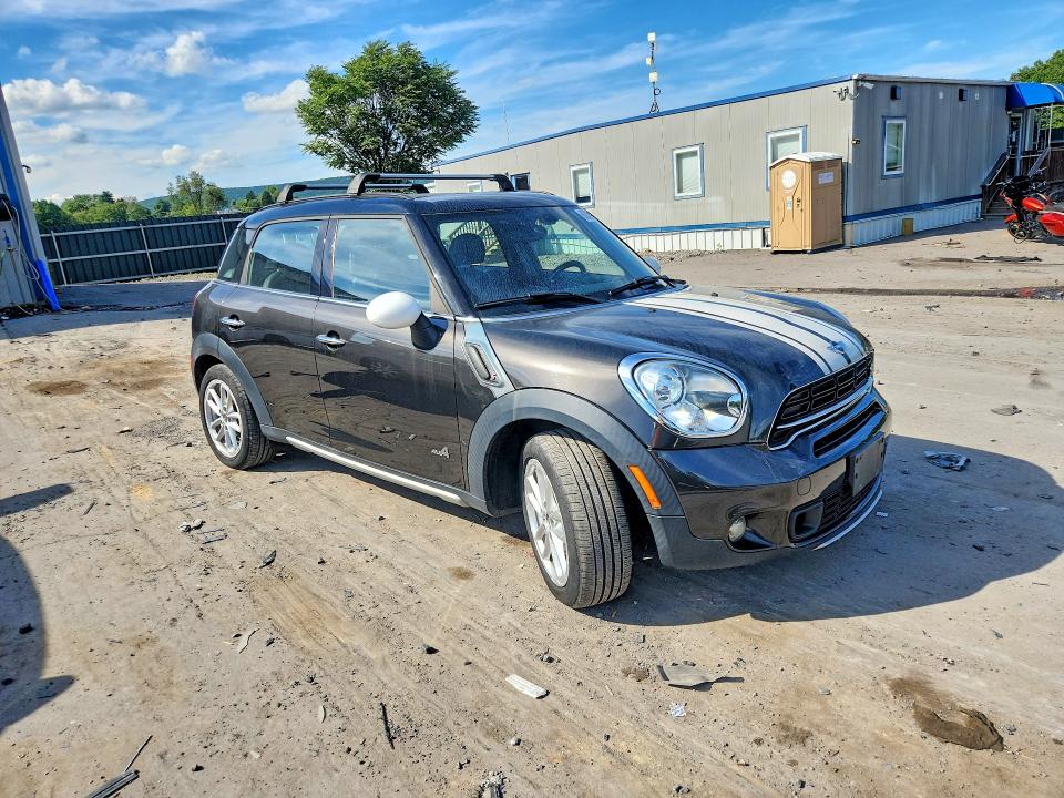 Photo 4 from auction – 2016 MINI COOPER with VIN WMWZC5C5XGWU04219