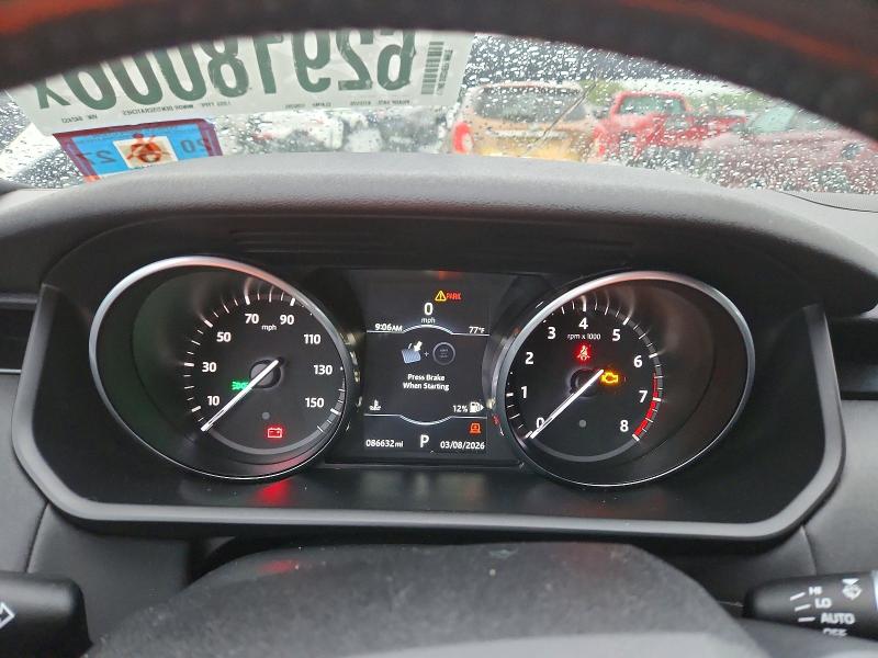 Photo 9 from auction – 2017 LAND ROVER DISCOVERY with VIN SALRGBBV6HA042453