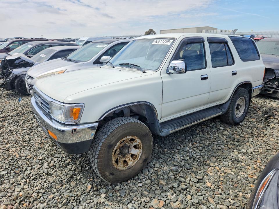 TOYOTA 4RUNNER 1995 with VIN JT3VN39W8S0172378 - Photo from auction