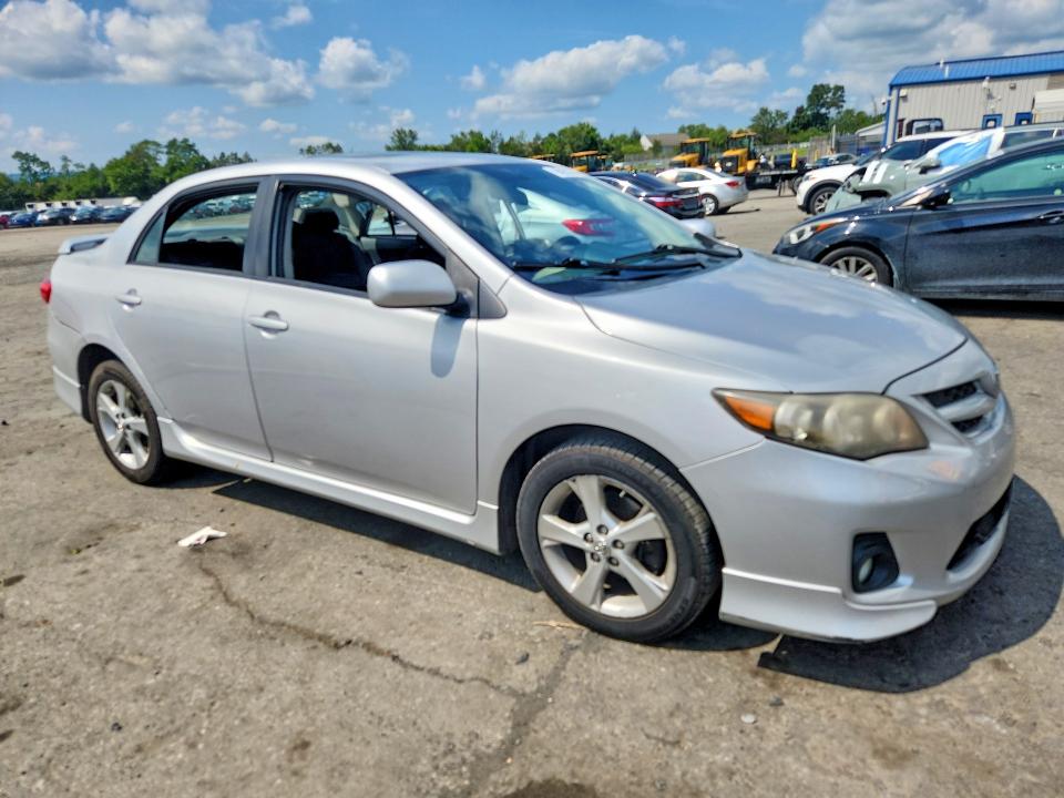 Photo 4 from auction – 2011 TOYOTA COROLLA with VIN 2T1BU4EE8BC604333