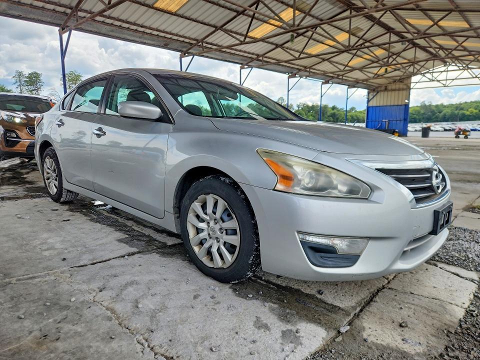 Photo 4 from auction – 2015 NISSAN ALTIMA with VIN 1N4AL3AP9FC459405
