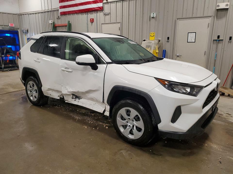 Photo 4 from auction – 2019 TOYOTA RAV4 with VIN JTMG1RFV3KD047456