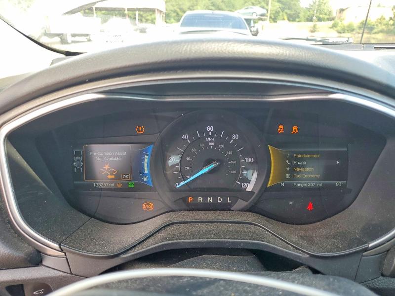 Photo 9 from auction – 2019 FORD FUSION with VIN 3FA6P0LU0KR242168