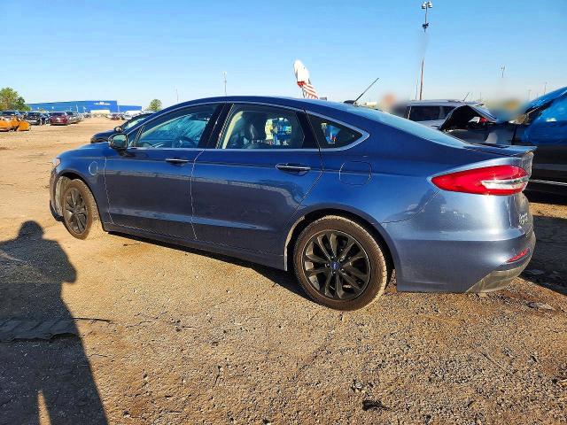 Photo 2 from auction – 2019 FORD FUSION with VIN 3FA6P0SU5KR102876