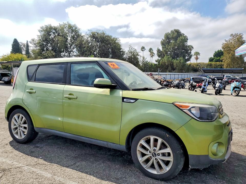 Photo 4 from auction – 2017 KIA SOUL with VIN KNDJP3A51H7879409