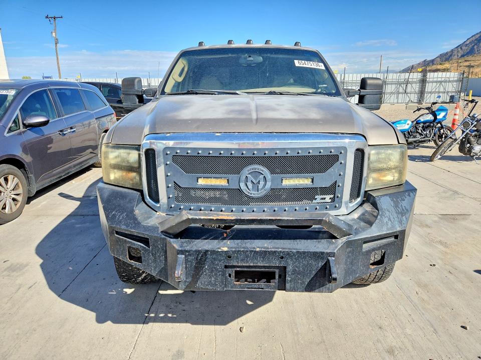Photo 5 from auction – 2005 FORD F350 with VIN 1FTWW33P95EB10865