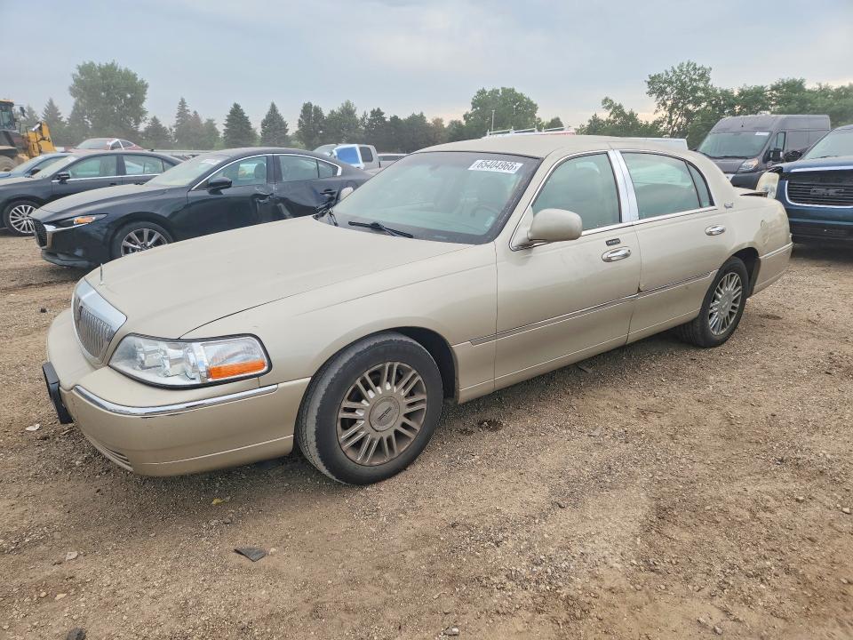 2010 LINCOLN TOWN CAR - Търг №65404966