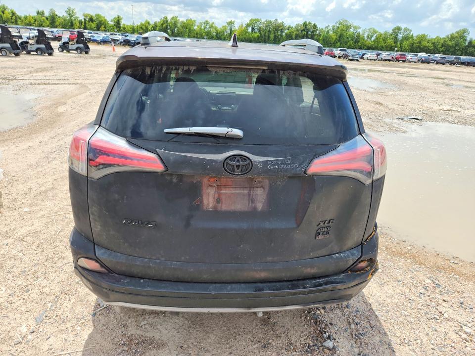 Photo 6 from auction – 2017 TOYOTA RAV4 with VIN 2T3RFREV3HW613770