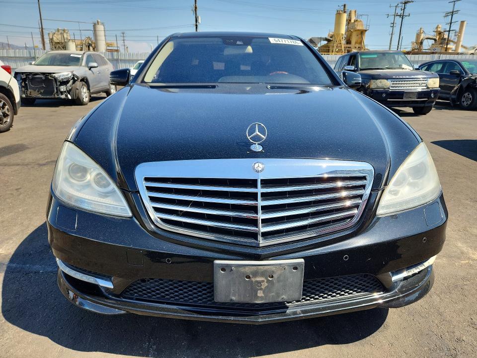 Photo 5 from auction – 2013 MERCEDES-BENZ S with VIN WDDNG7DB8DA497438