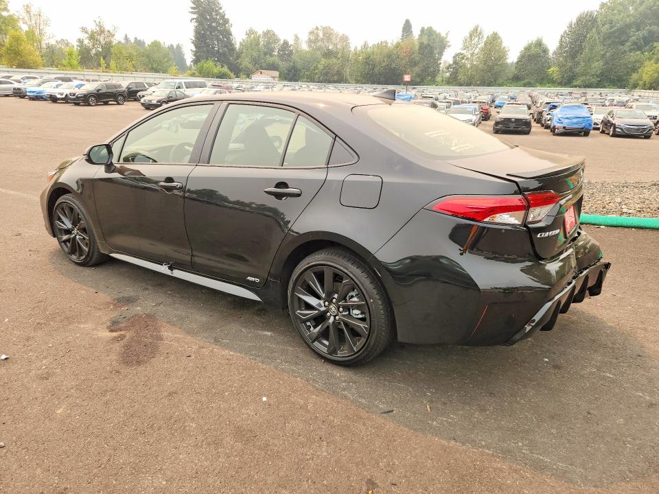 Снимка 2 от търг – 2026 TOYOTA COROLLA HYBRID с VIN JTDBDMHE3T3037888