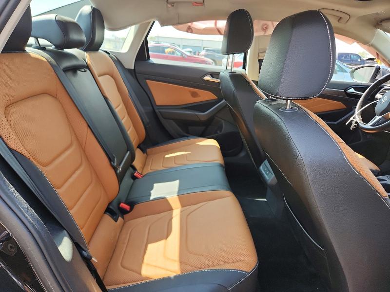 Снимка 10 от търг – 2024 VOLKSWAGEN JETTA с VIN 3VWGM7BU3RM009133