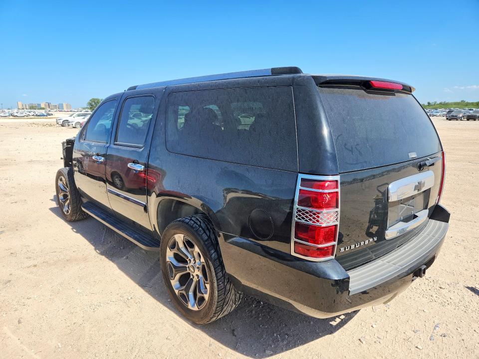 Photo 2 from auction – 2007 CHEVROLET SUBURBAN with VIN 3GNFC16007G307583