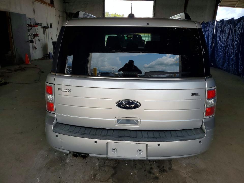 Фото 6 с аукциона – 2011 FORD FLEX с VIN 2FMGK5CC0BBD17351