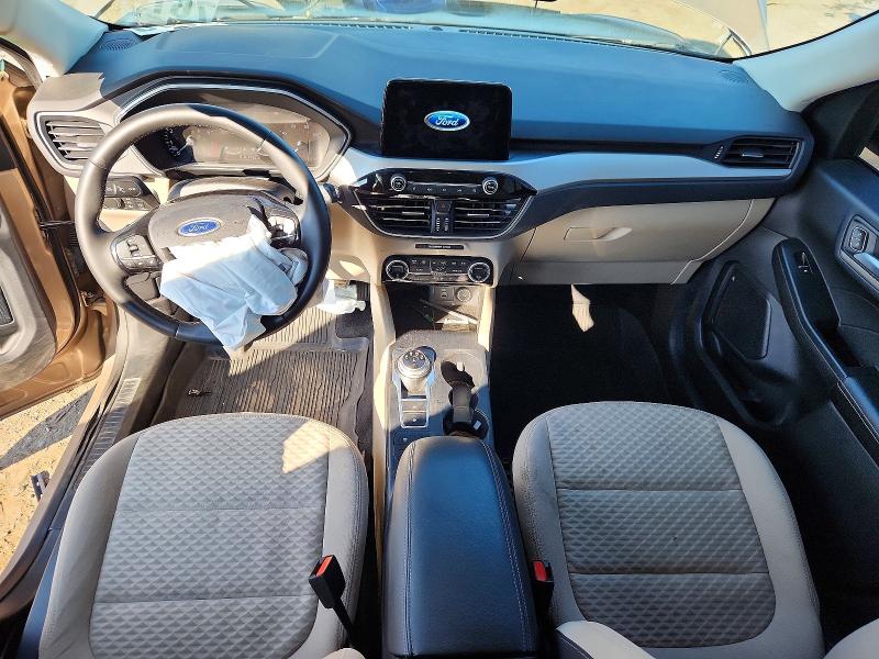 Photo 8 from auction – 2021 FORD ESCAPE with VIN 1FMCU9G65MUA91406