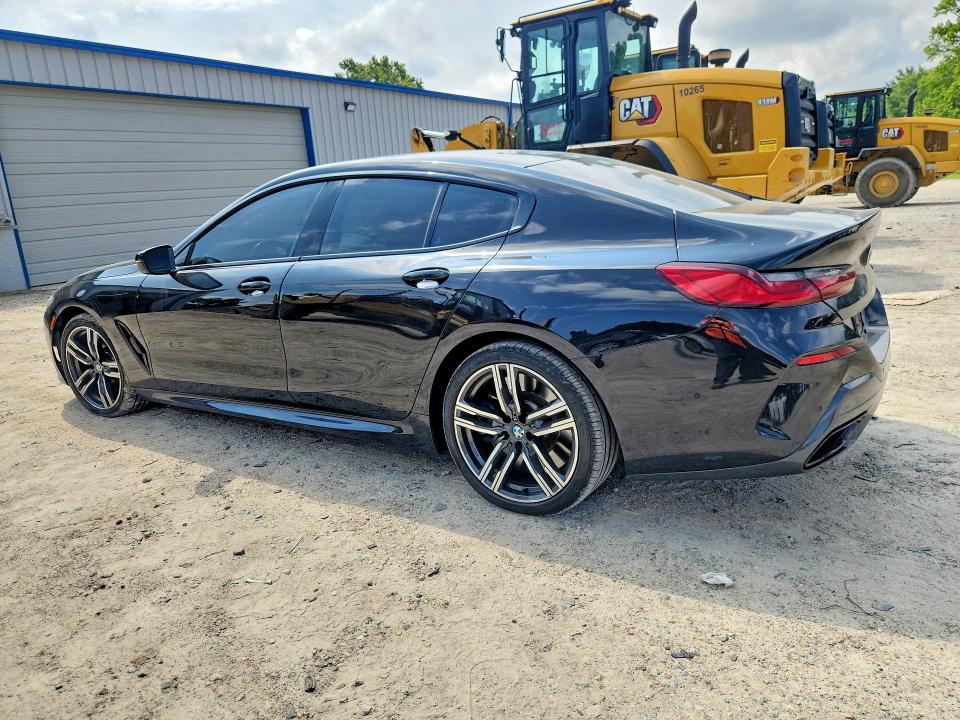 Photo 2 from auction – 2022 BMW M850XI with VIN WBAGV8C06NCJ13108
