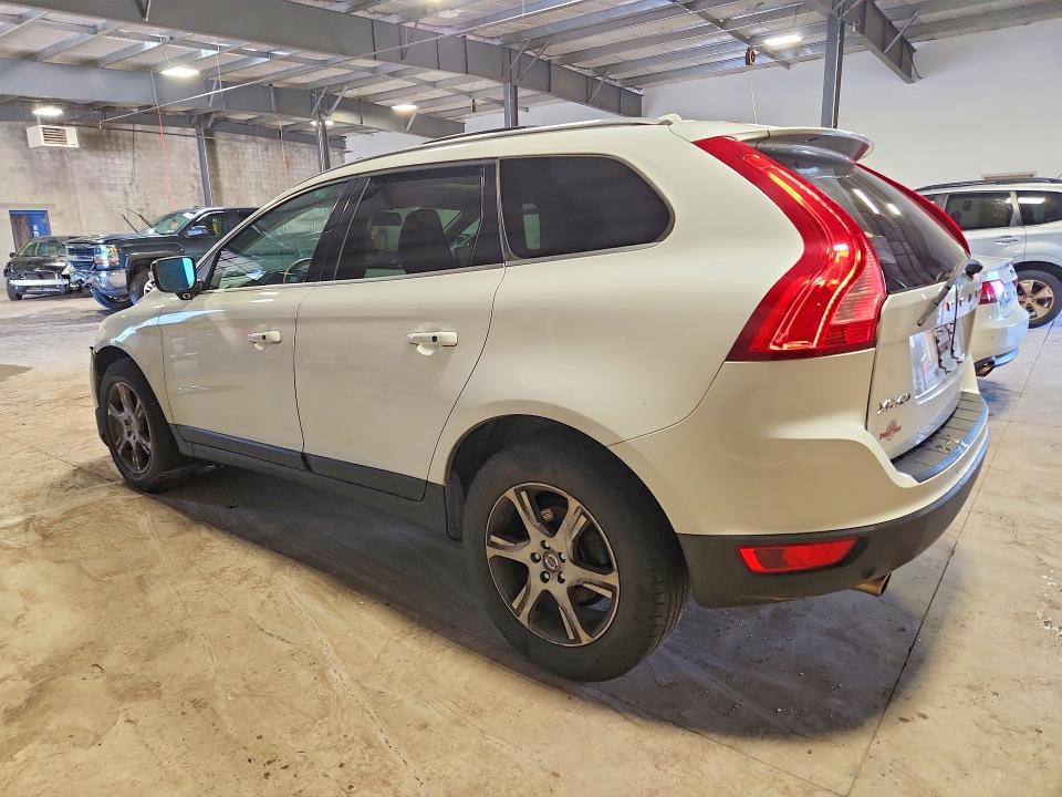 Photo 2 from auction – 2013 VOLVO XC60 with VIN YV4902DZXD2420710