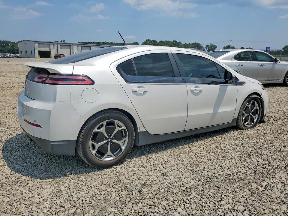 Photo 3 from auction – 2015 CHEVROLET VOLT with VIN 1G1RB6E49FU112791