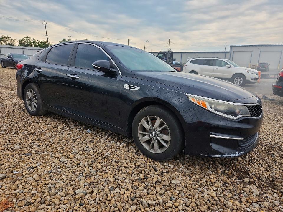 Photo 4 from auction – 2016 KIA OPTIMA with VIN 5XXGT4L16GG012308