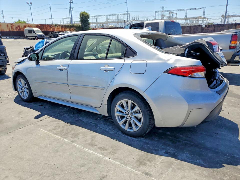 Photo 2 from auction – 2025 TOYOTA COROLLA with VIN JTDBCMFE4S3095707