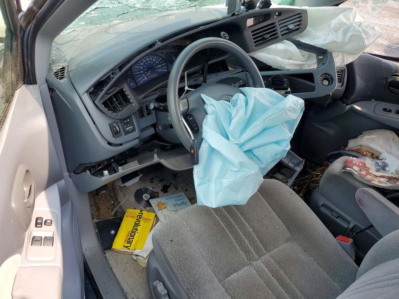 Photo 8 from auction – 2003 TOYOTA SIENNA with VIN 4T3ZF19C13U550140
