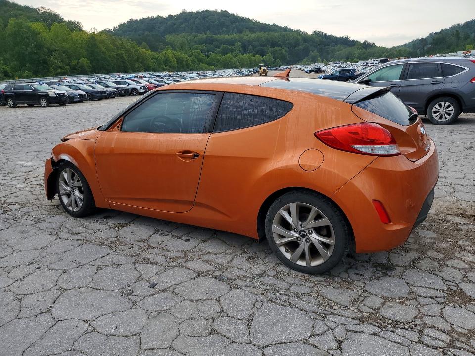 Photo 2 from auction – 2017 HYUNDAI VELOSTER with VIN KMHTC6AD5HU309844