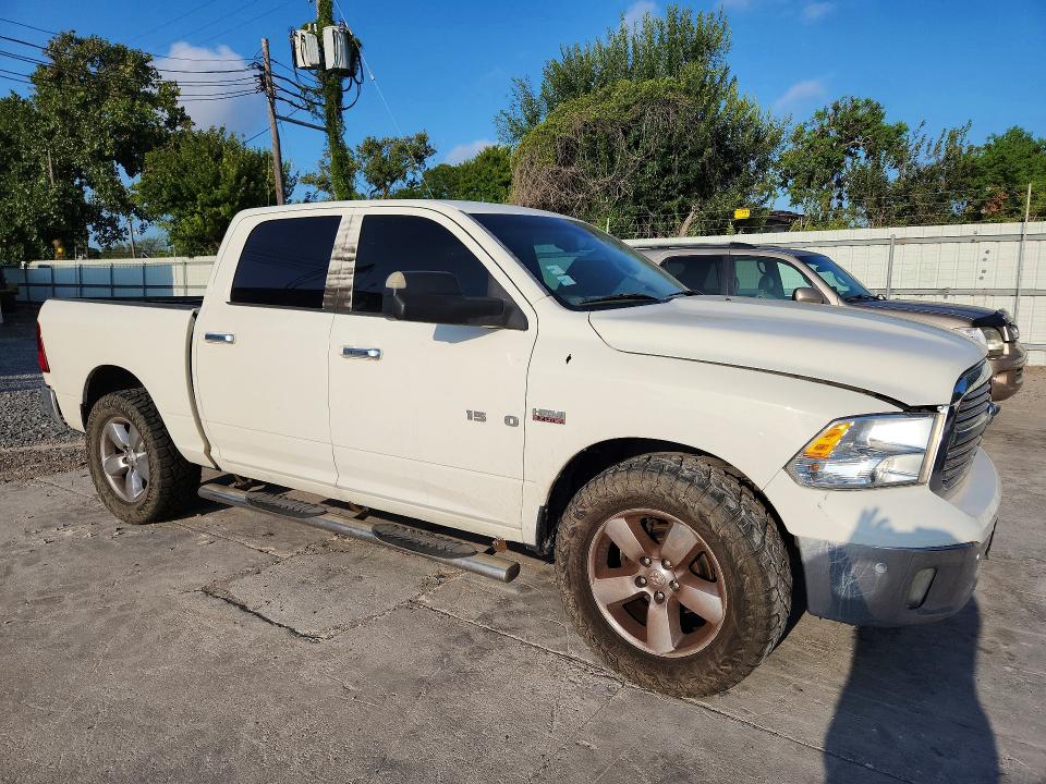Photo 4 from auction – 2016 RAM 1500 with VIN 1C6RR7LTXGS223339