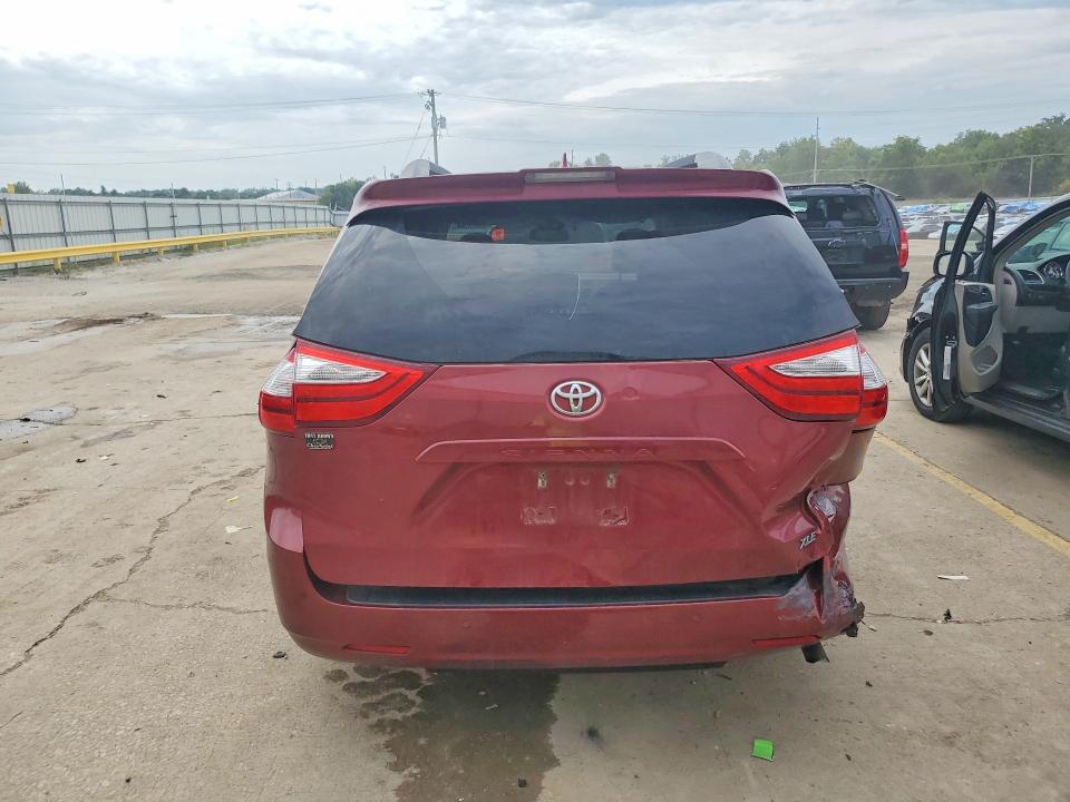 Photo 6 from auction – 2018 TOYOTA SIENNA with VIN 5TDYZ3DC8JS934193
