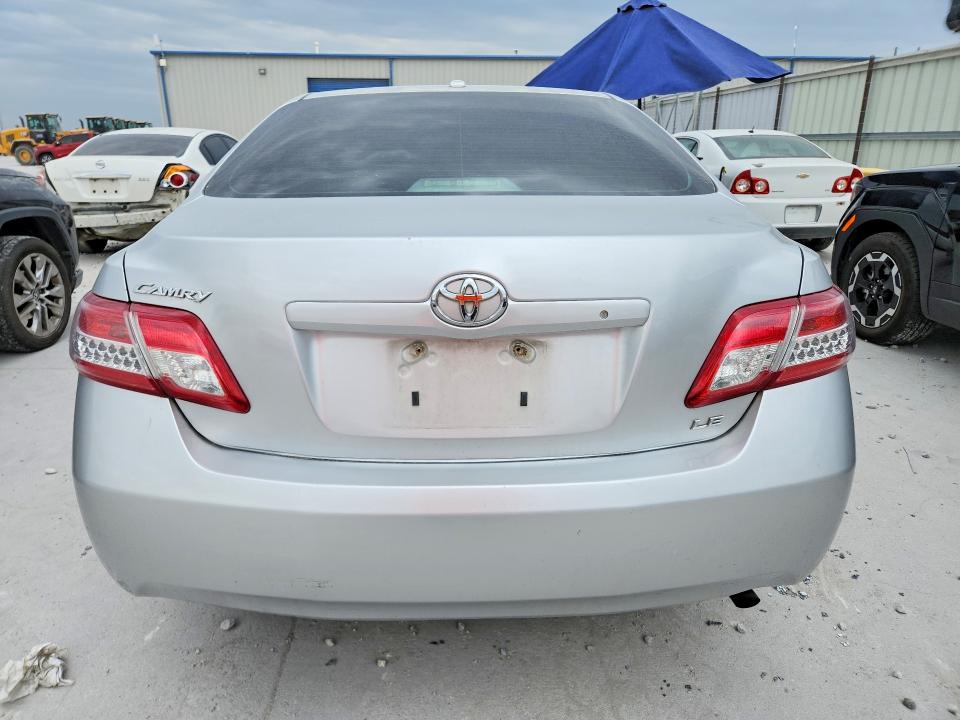 Photo 6 from auction – 2011 TOYOTA CAMRY with VIN 4T4BF3EK5BR165011