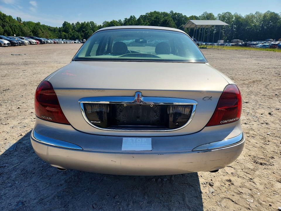 Photo 6 from auction – 2002 LINCOLN CONTINENTAL with VIN 1LNHM97V52Y700089