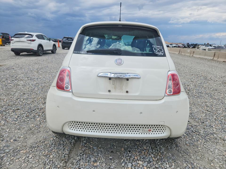 Photo 6 from auction – 2014 FIAT 500 with VIN 3C3CFFGEXET244690