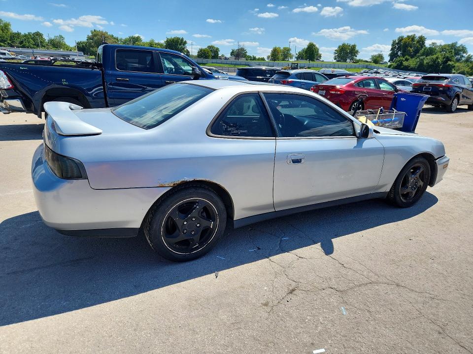Photo 3 from auction – 2001 HONDA PRELUDE with VIN JHMBB62461C004056