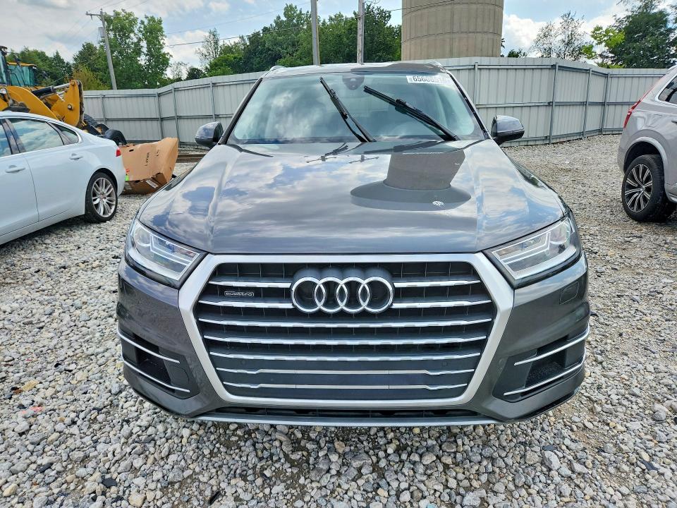 Photo 5 from auction – 2019 AUDI Q7 with VIN WA1AHAF71KD017063