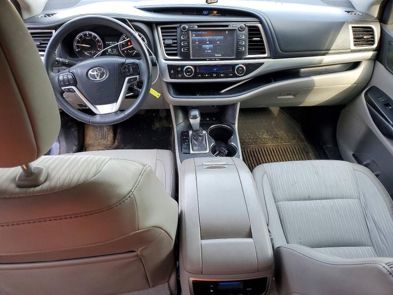 Photo 8 from auction – 2016 TOYOTA HIGHLANDER with VIN 5TDBKRFH7GS314207